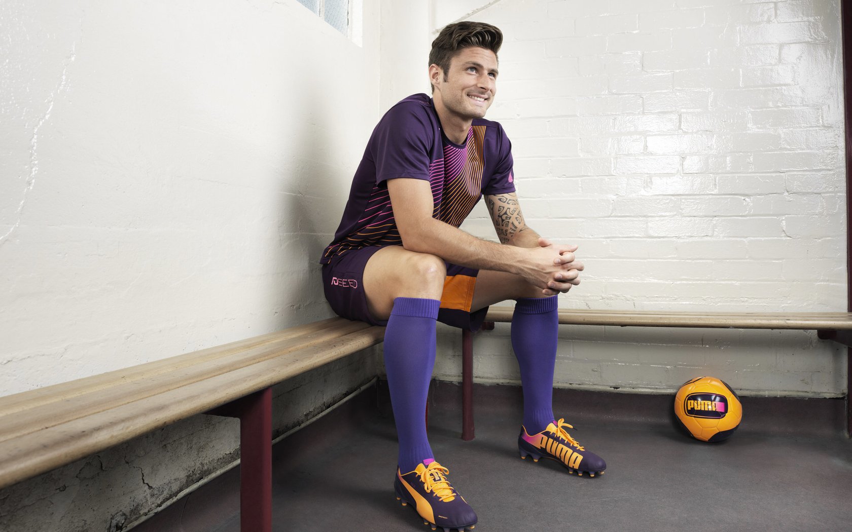 球员训练花絮及赛前准备全记录，职业球员训练